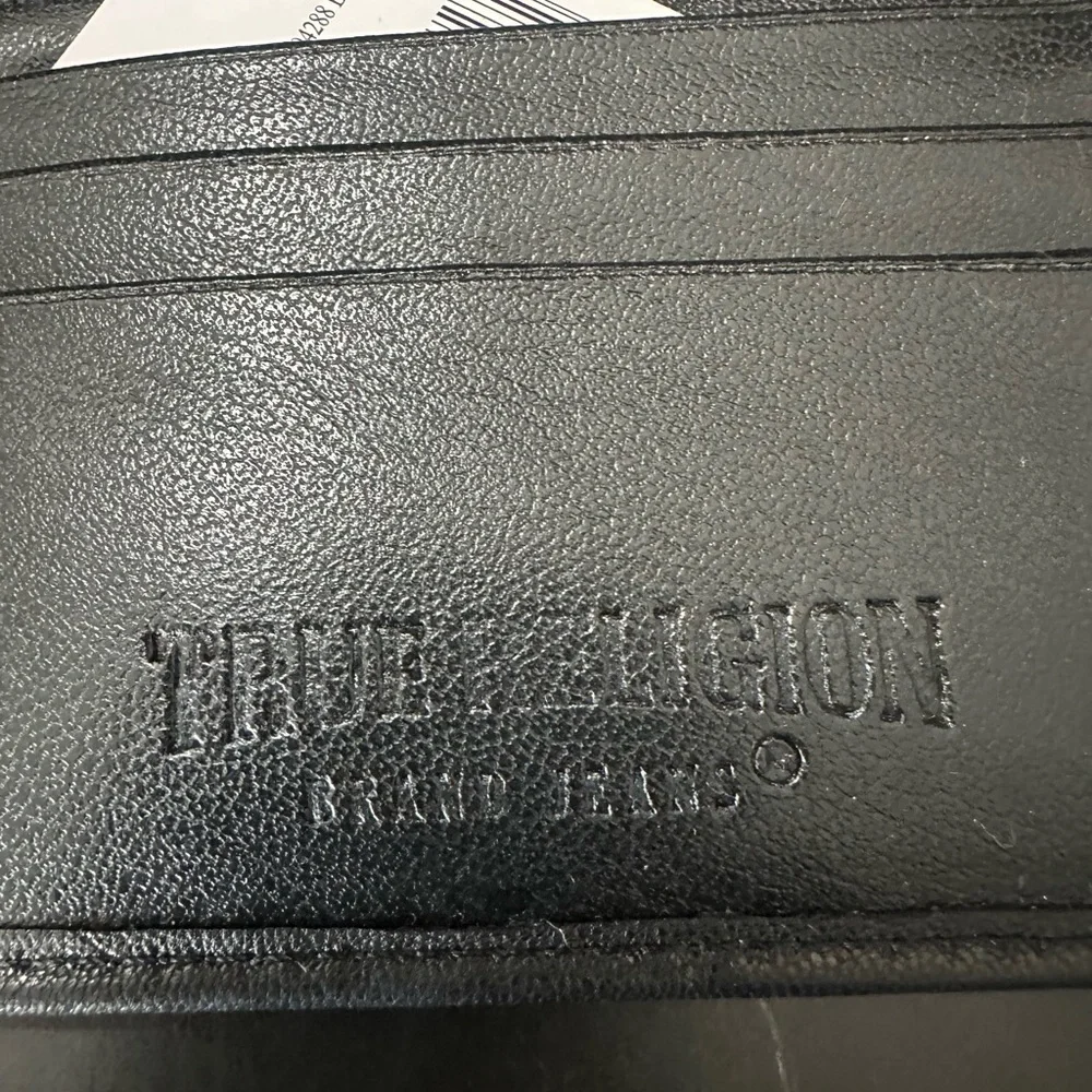 🆕True Religion Bifold Leather Wallet